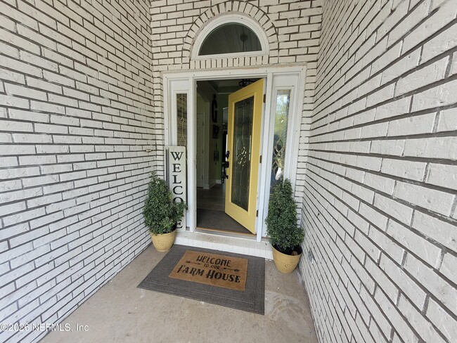 Building Photo - 906 County Rd 217