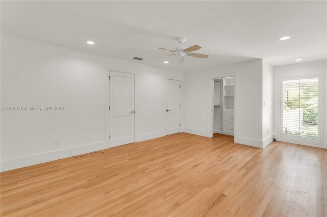 Building Photo - 451 Ridge Rd