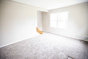 Building Photo - 3725 Watson Ave