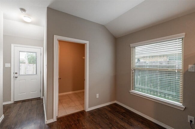 Building Photo - 3511 Goldleaf Trail Dr