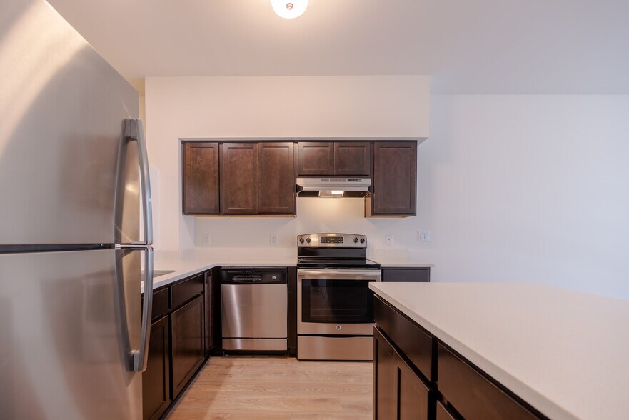 Building Photo - 308 Columbus Ave