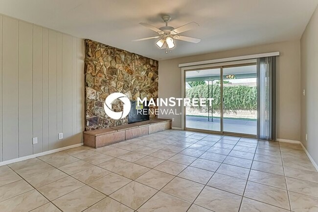 Building Photo - 4 Bedroom Pet-Friendly Home in Mesa, AZ with Main Street Renewal