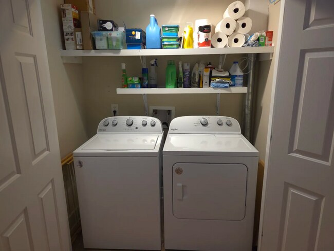 Building Photo - 212 Hice Ave