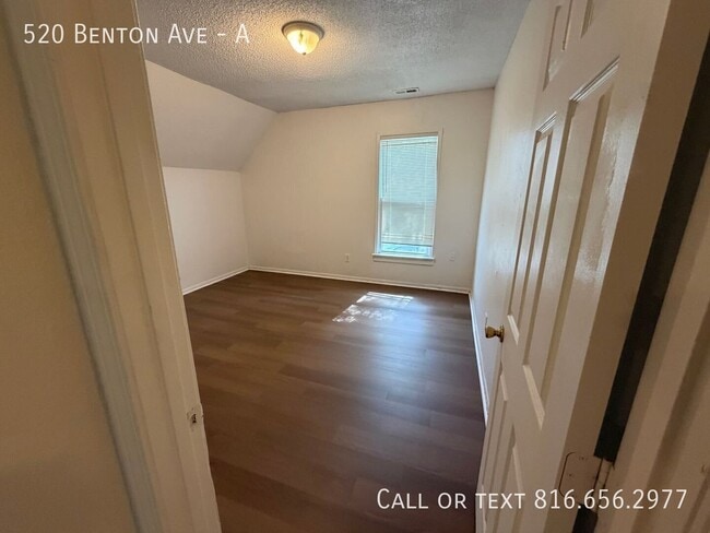 Building Photo - 520 Benton Ave