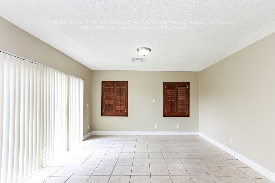 Building Photo - 13440 SW 24th St