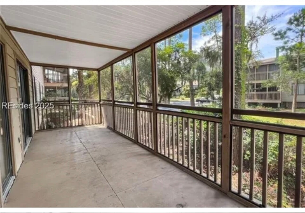 Building Photo - 7 Shipwatch Pt