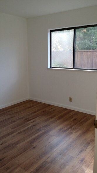 Building Photo - 37987 Vallejo St