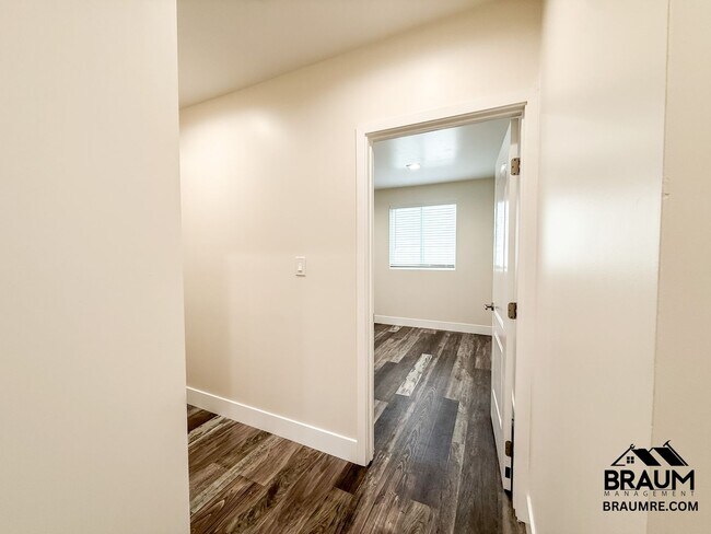 Building Photo - 1622-1624 S. CARMELINA