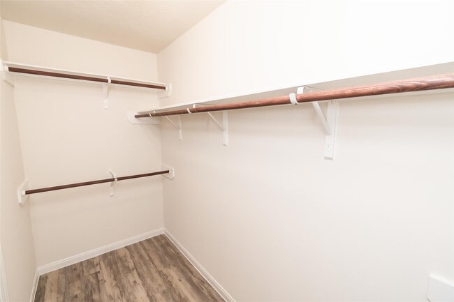 Building Photo - 16 Lavida Ct