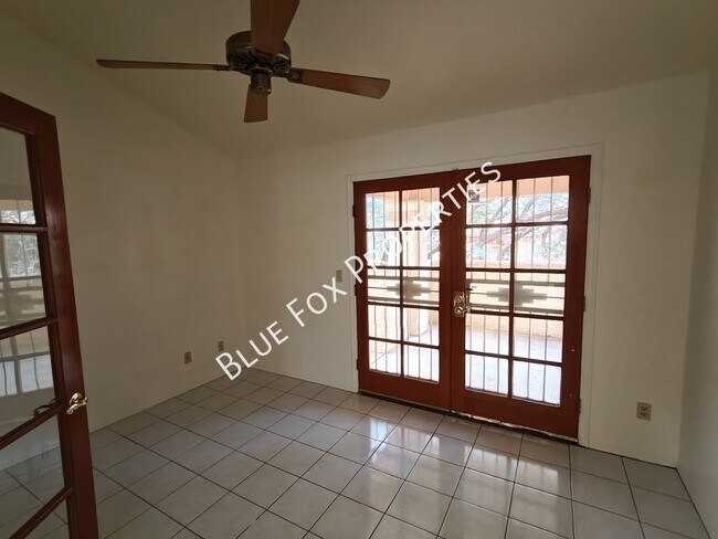 Building Photo - 131 E Horizon Cir