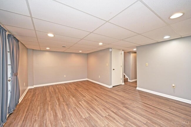 Building Photo - 920 Woodlyn Dr N