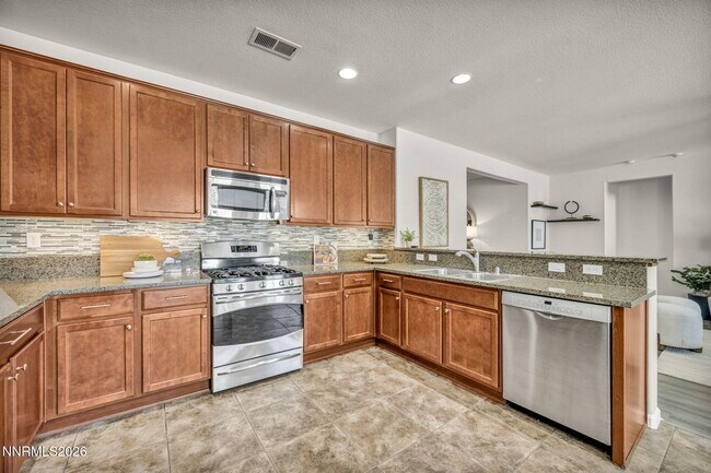 Building Photo - 10740 Cedar Rock Dr