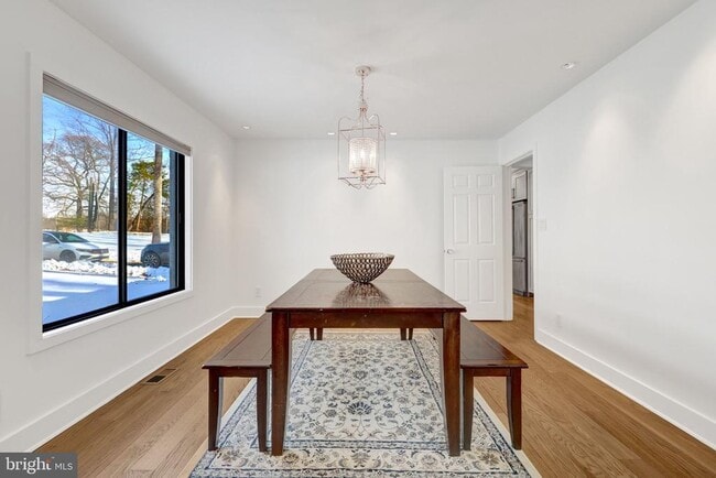 Building Photo - 9982 Blackberry Ln