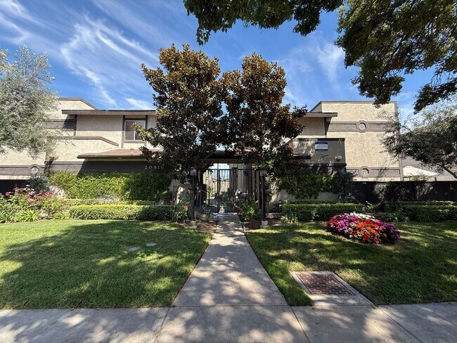 Interior Photo - 20810 Arline Ave