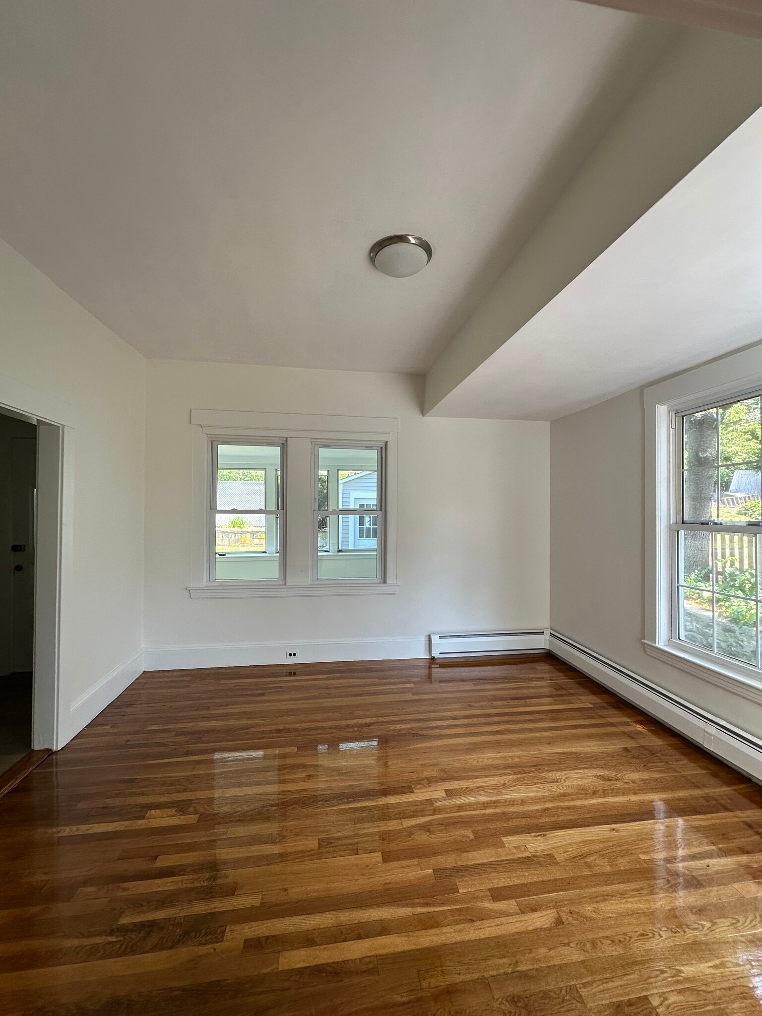 Separate dining room - 7 Buxton Ct