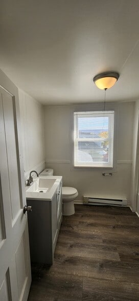 Building Photo - 197 Roosevelt St