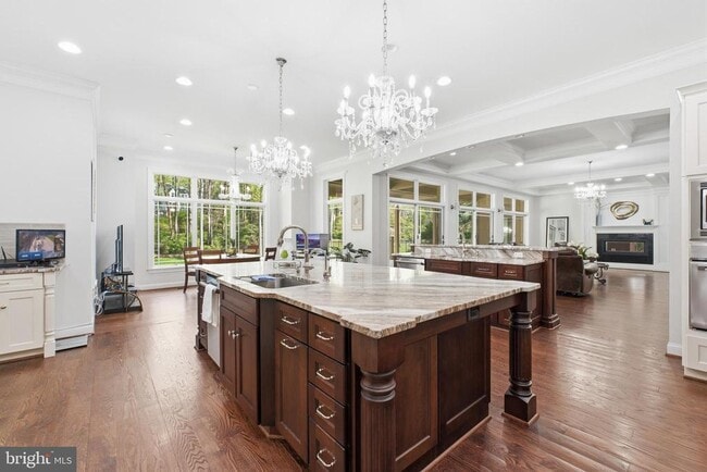 Building Photo - 8735 Brook Rd