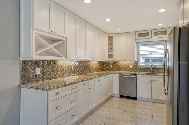 Building Photo - 2332 Canalbluff Pl