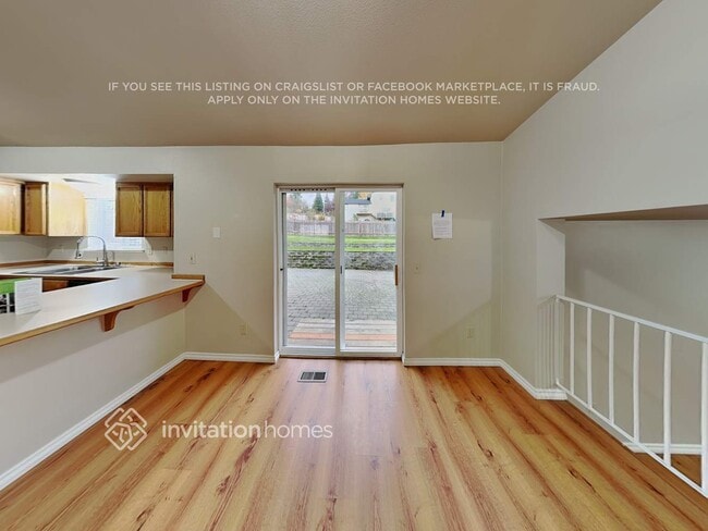 Building Photo - 5125 69th Ave NE