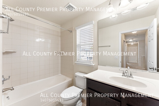 Building Photo - 4775 Creekside Park Ave