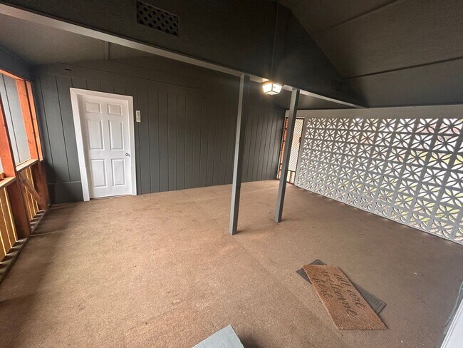 Building Photo - Beautiful 3 Bed, 2 Bath House Near Manito Park on South Hill!