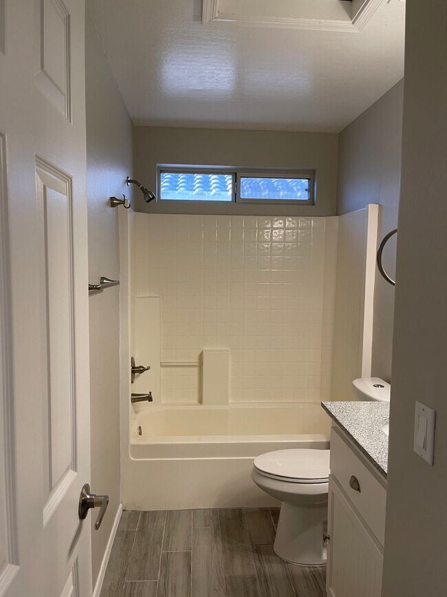 Building Photo - READY TO VIEW NOW! Gorgeous Remodeled Home in El Mirage