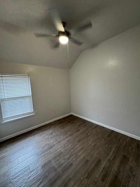 Building Photo - 2068 Pecan Creek Dr