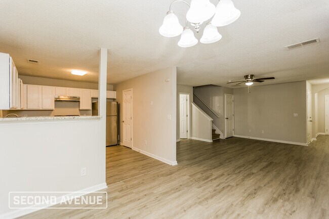 Building Photo - 5211 Hanover St