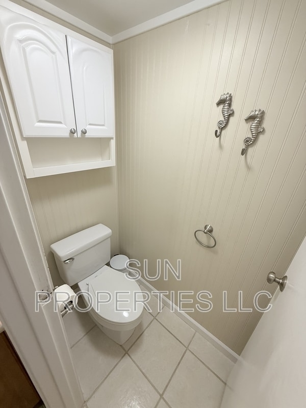 Building Photo - 511 Hahaione St