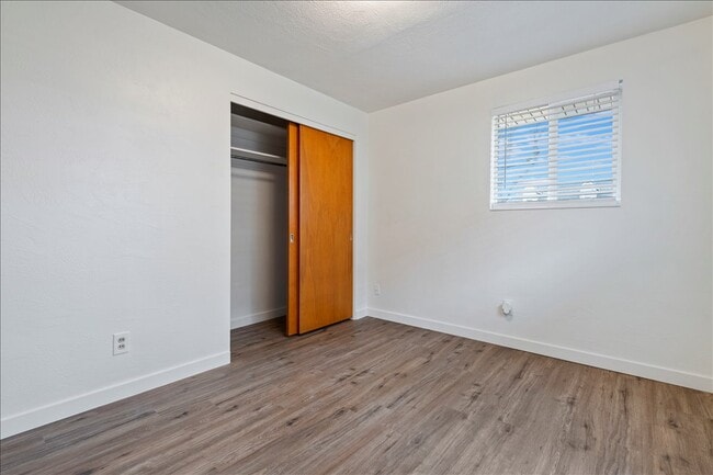 Building Photo - 1407 Ellis Ave