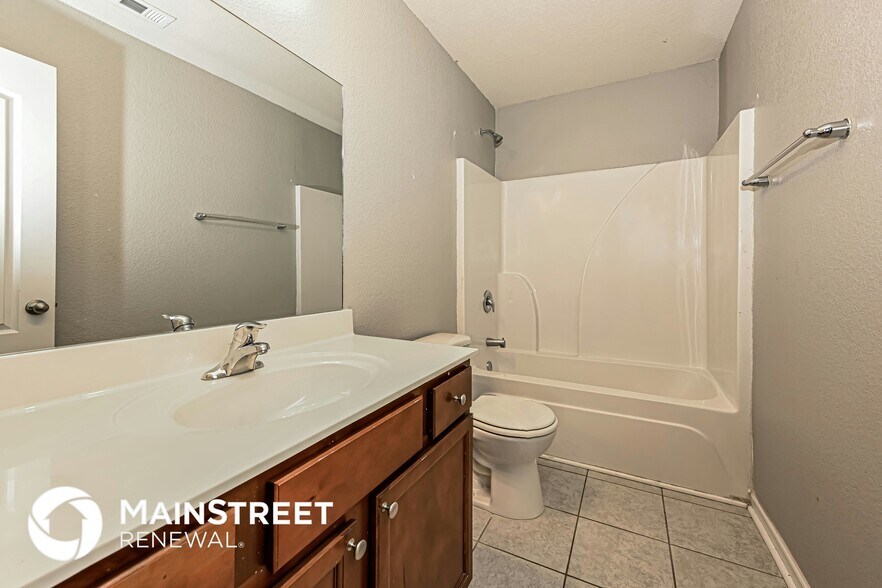 Building Photo - 2509 Queen Bee Dr