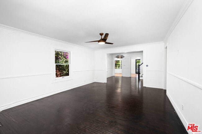 Building Photo - 9014 Harratt St