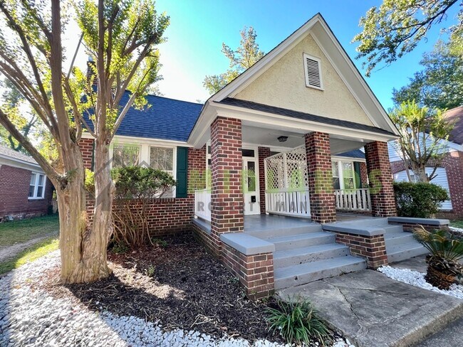 Building Photo - 1008 W Confederate Ave