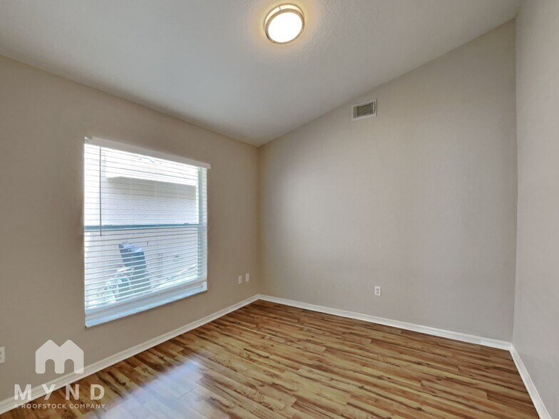 Building Photo - 12137 Pilot Ct