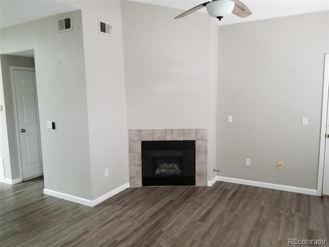Building Photo - 913 S Zeno Way