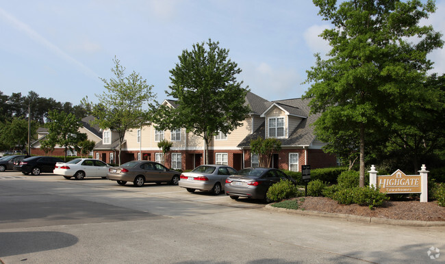 Primary Photo - Highgate Townhomes