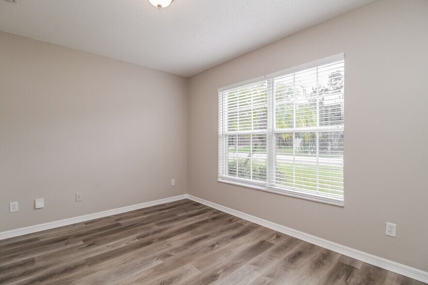 Building Photo - 114 Bristol Forest Trail