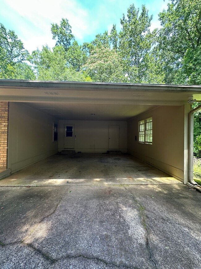 Building Photo - 375 Segrest Cir