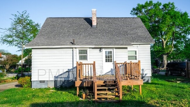 Building Photo - 68 Smythe Ave