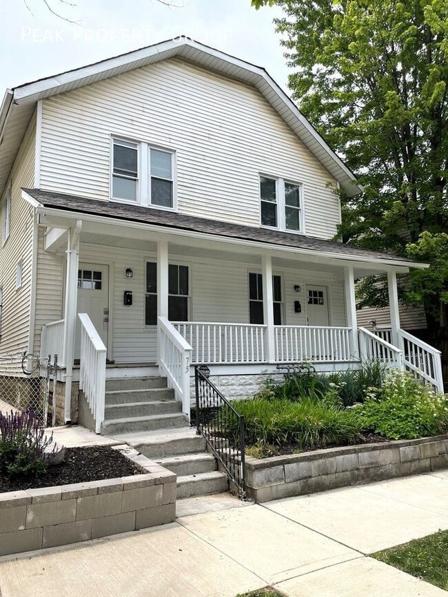 Building Photo - 73 E Markison Ave