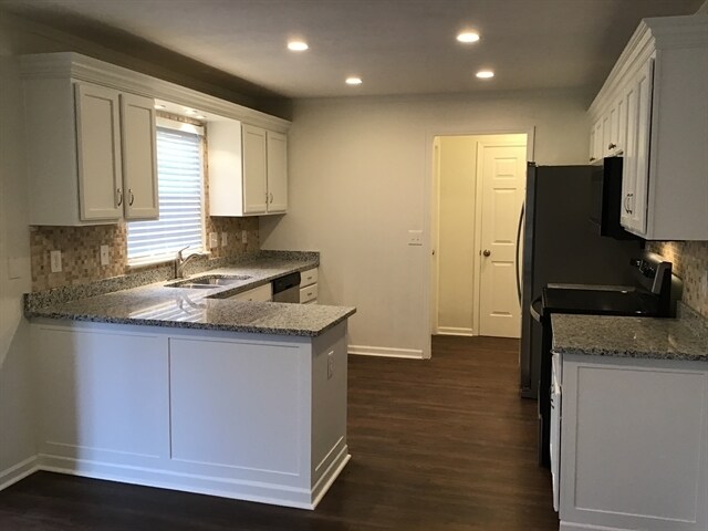 Building Photo - 280 Coyote Dr