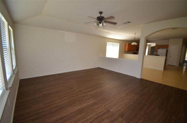 Building Photo - 11812 Timber Heights Dr