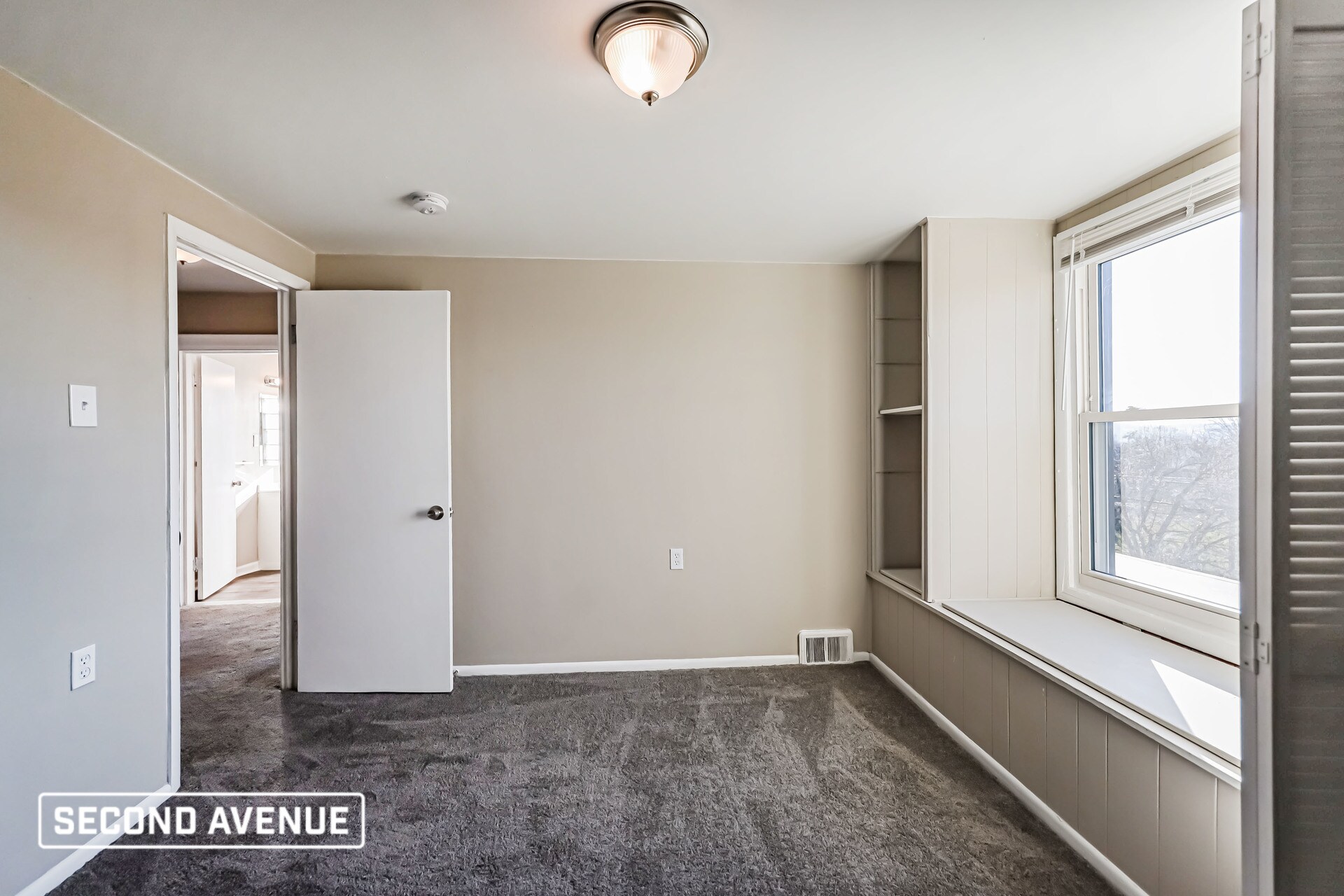 Building Photo - 719 2nd St