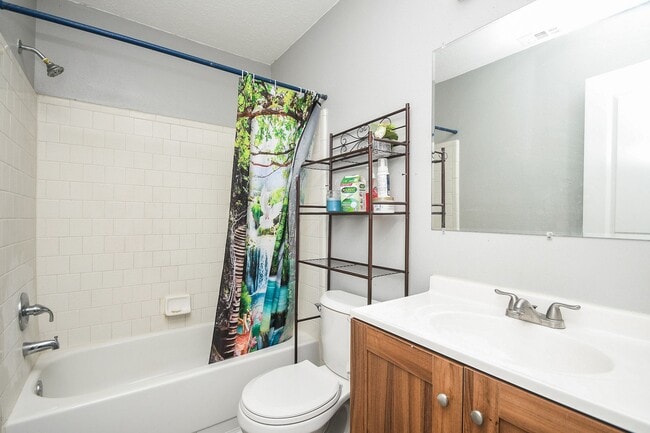 Building Photo - 15310 Barbarossa Dr