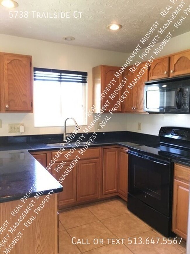 Building Photo - 5738 Trailside Ct