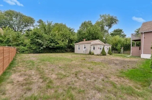 Building Photo - 31 Eton Ave