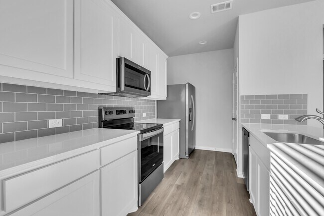 Building Photo - 6915 Yellow Hammer Wy