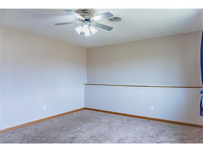 Building Photo - 211X Blake Ave