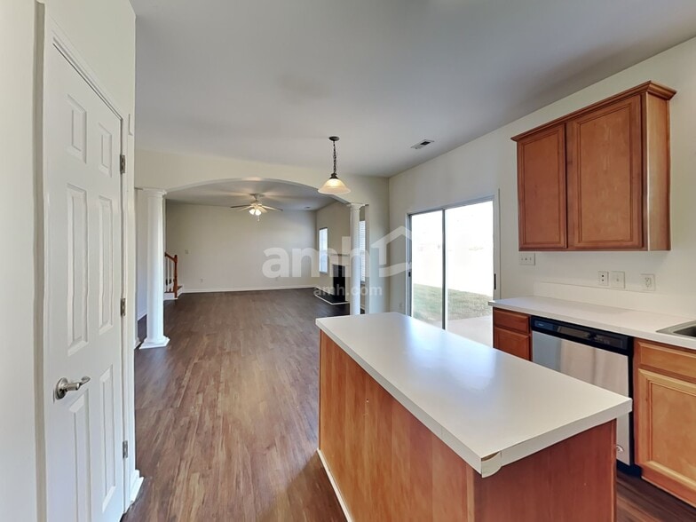 Building Photo - 2006 Brook Valley Run