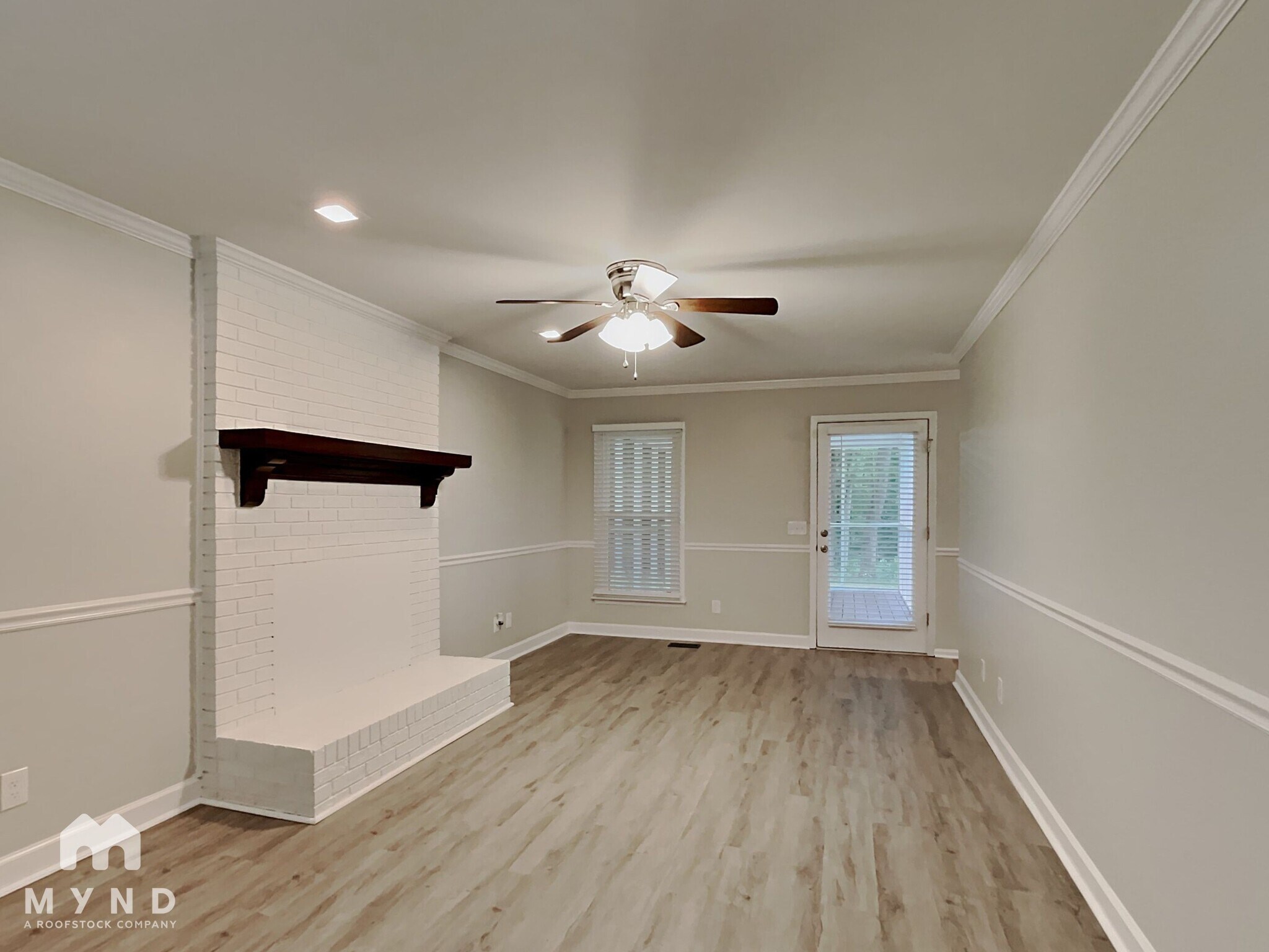 Building Photo - 136 Lema Dr